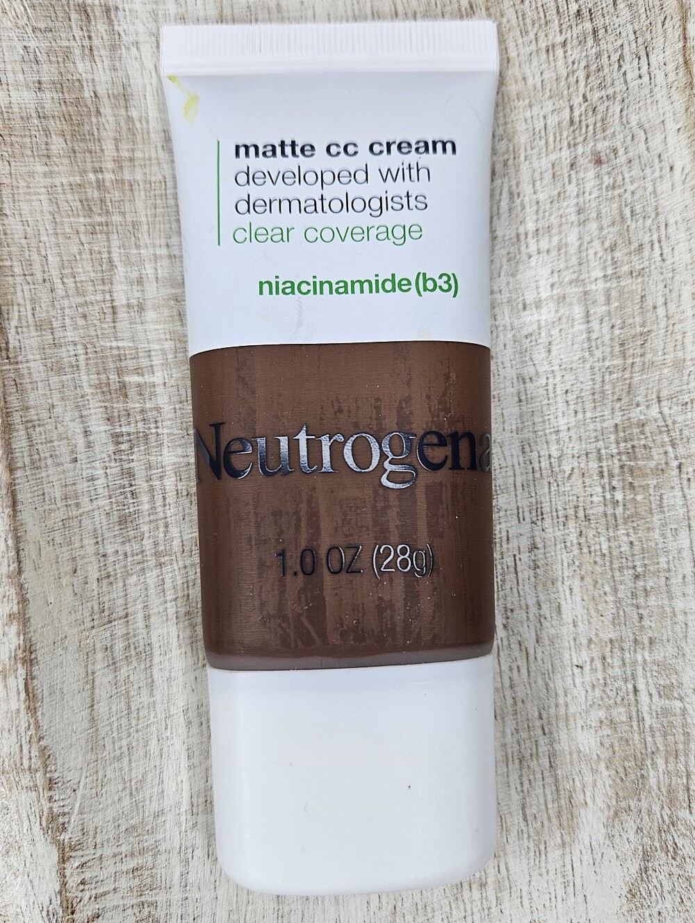 Neutrogena Clear Coverage Flawless Matte CC Cream Niacinamide Sienna 10.0 NWT